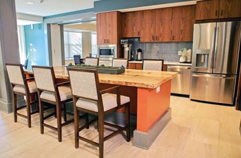 Community kitchen